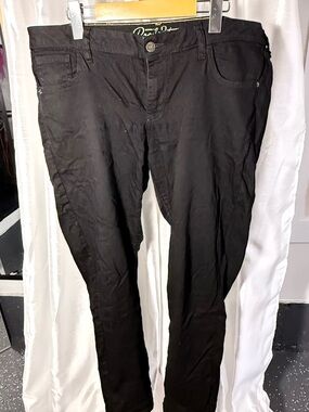 Old Navy women’s rockstar Black Slim Straight Jeans 16
